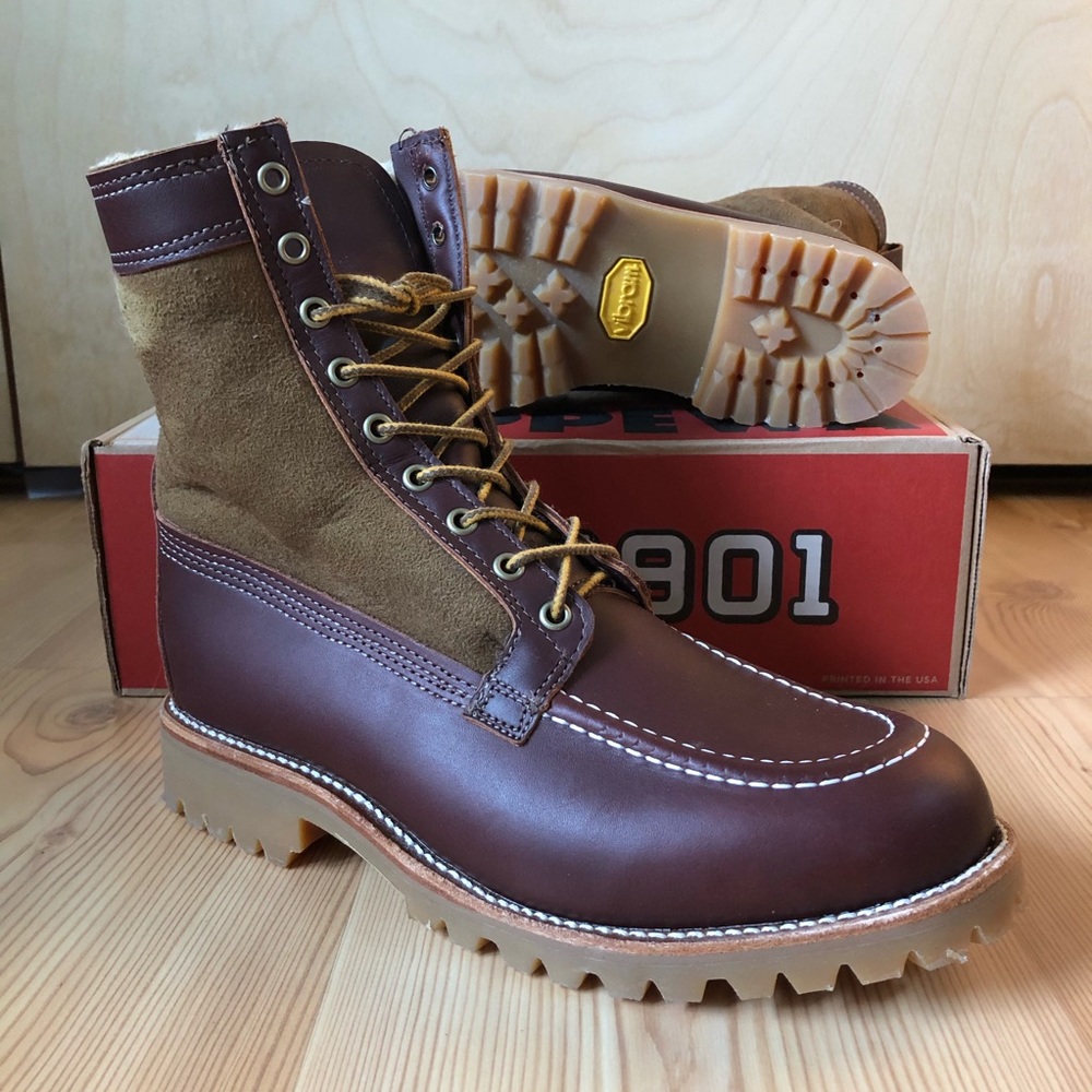 CHIPPEWA shearling lined moc toe winter boot 8.5E